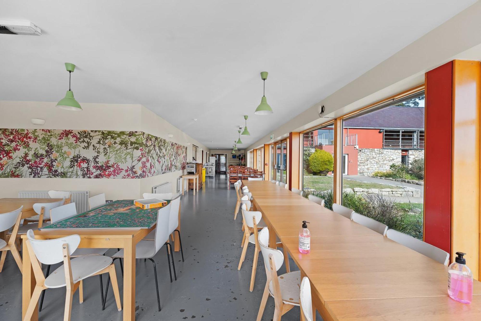 אניסקרי Knockree Hostel מראה חיצוני תמונה