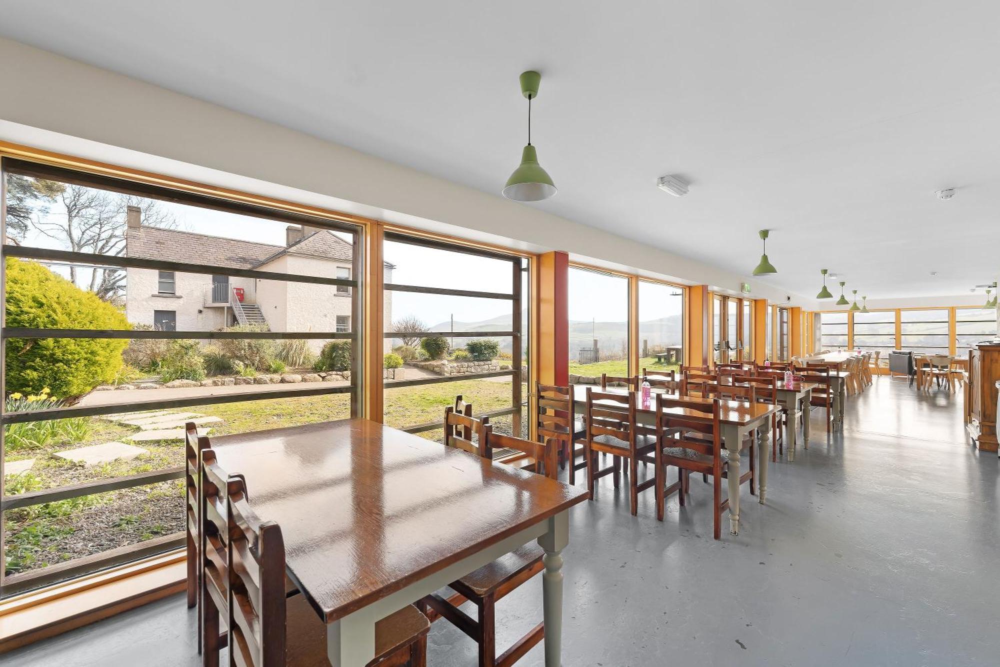 אניסקרי Knockree Hostel מראה חיצוני תמונה