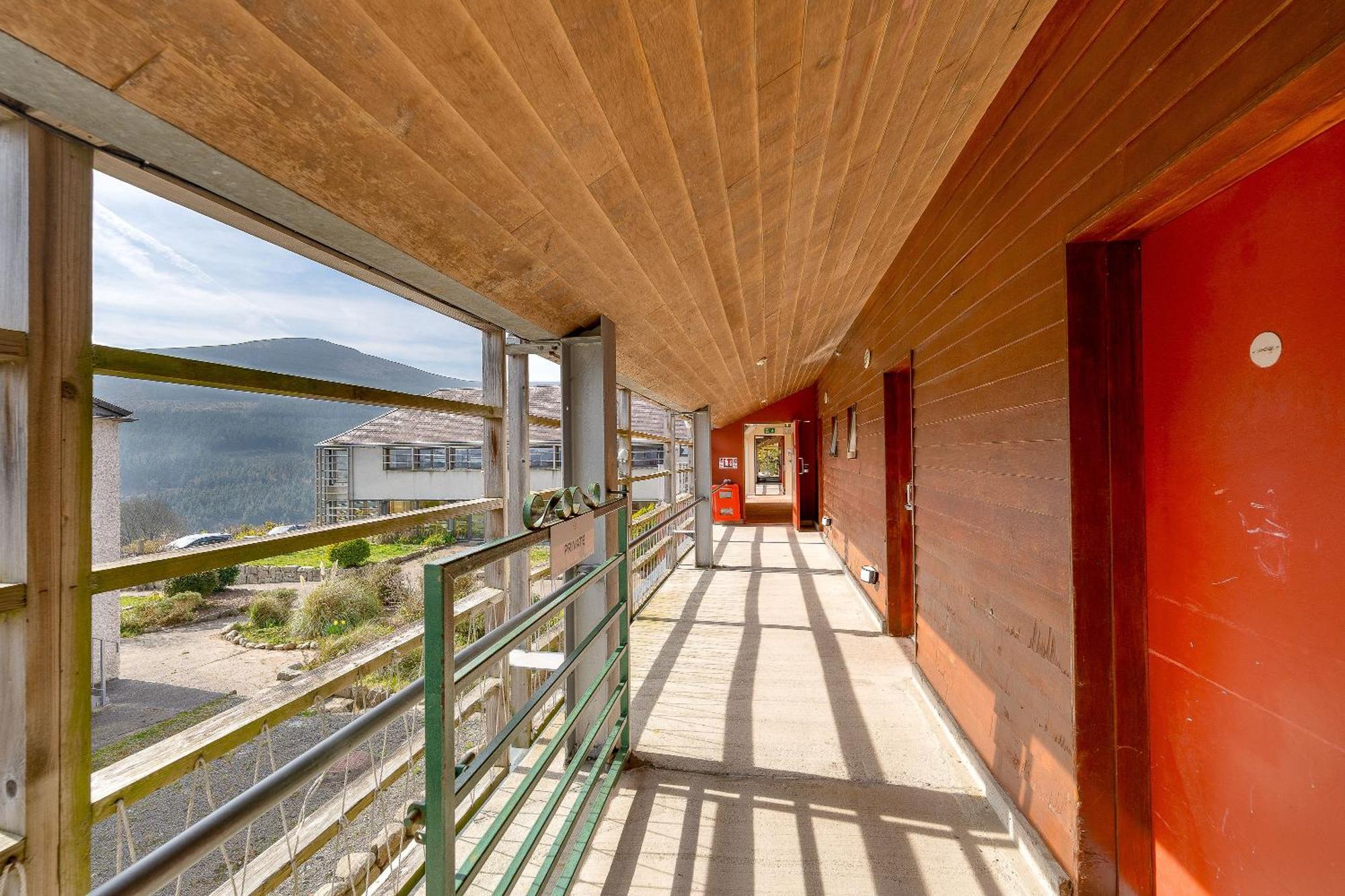 אניסקרי Knockree Hostel מראה חיצוני תמונה