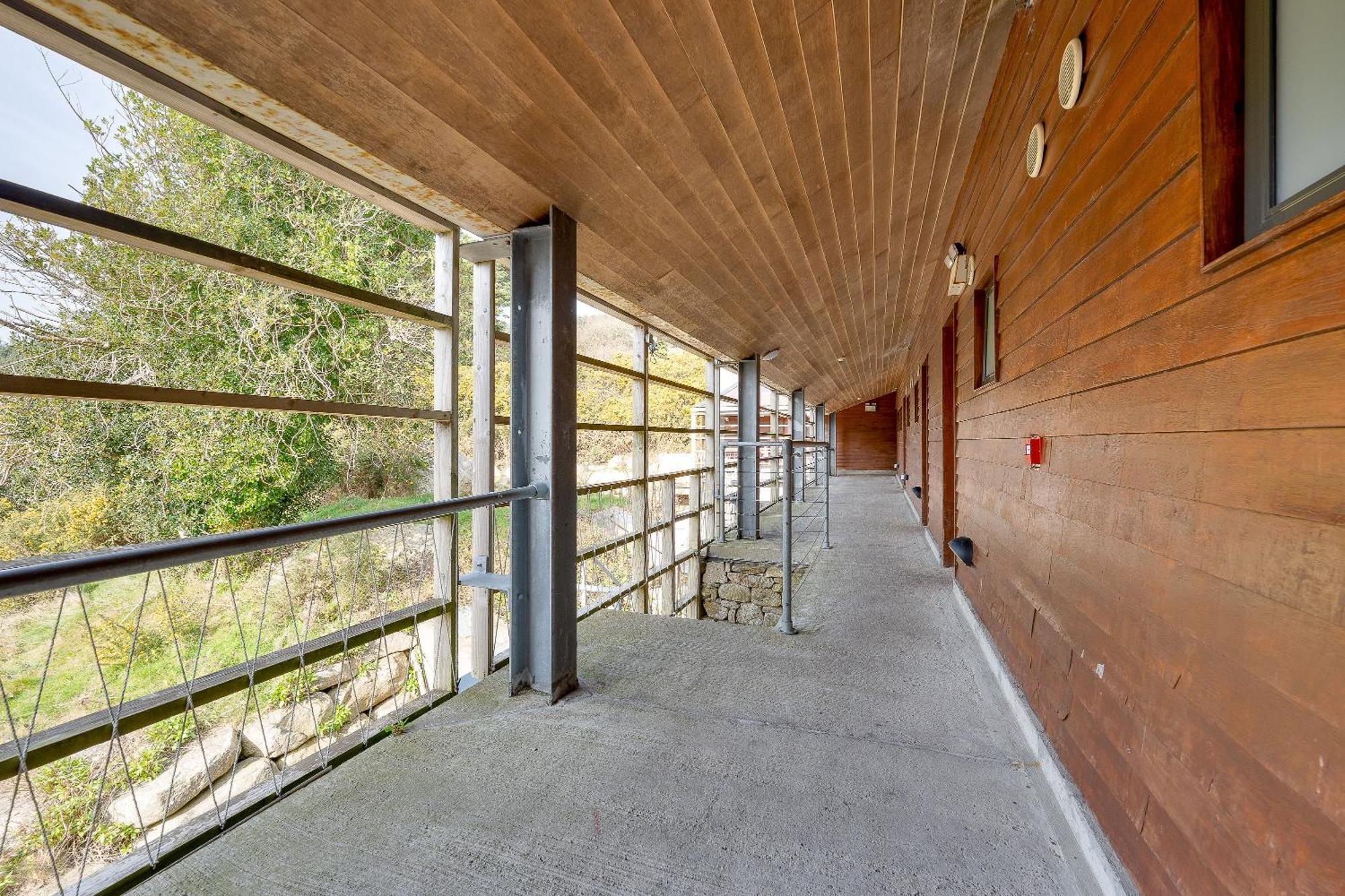 אניסקרי Knockree Hostel מראה חיצוני תמונה