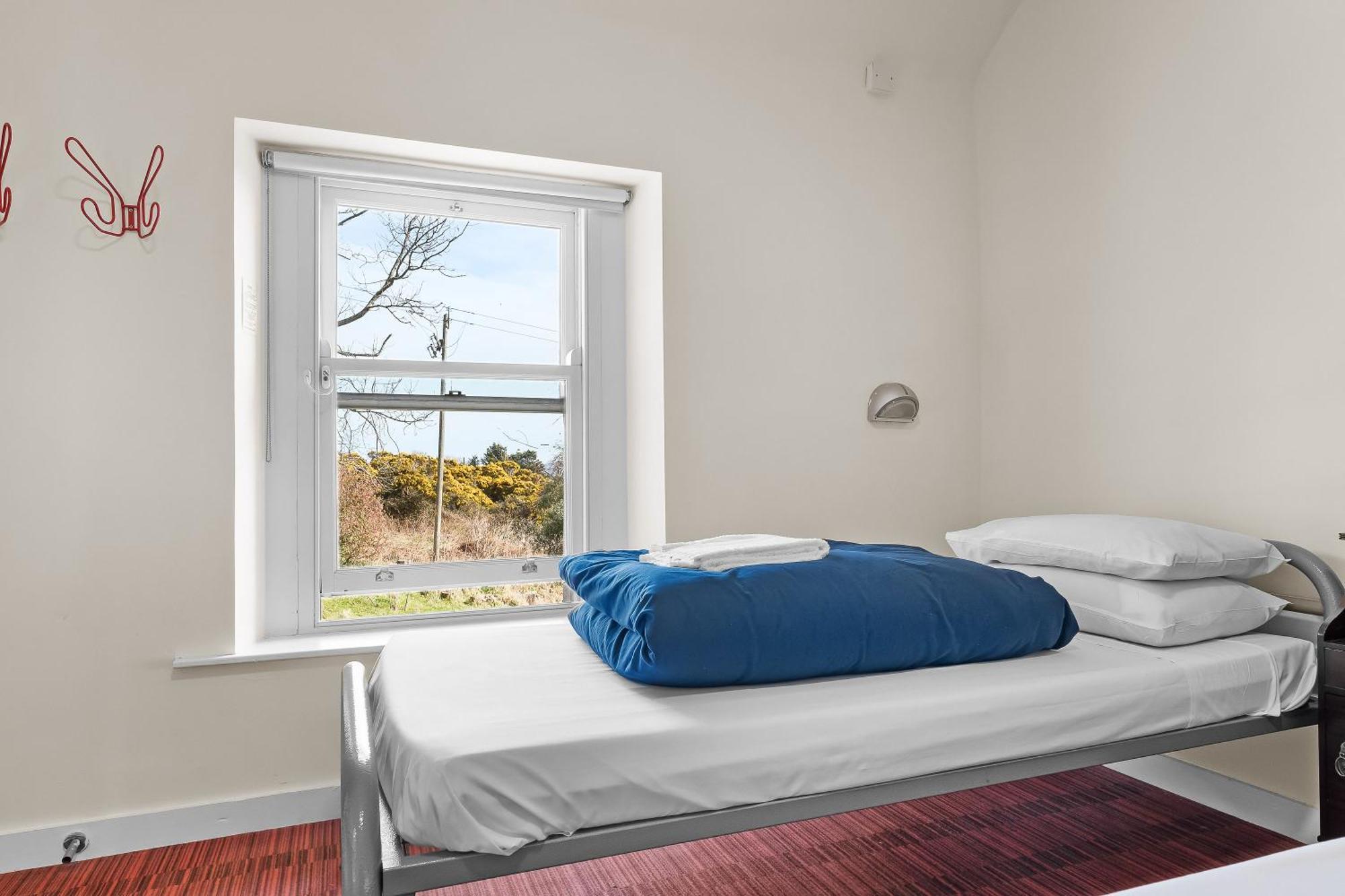 אניסקרי Knockree Hostel מראה חיצוני תמונה