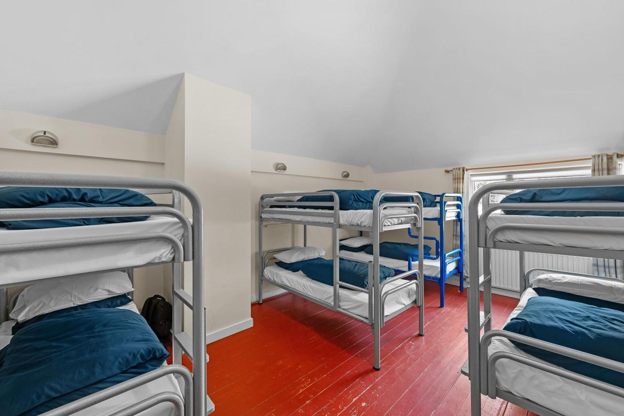 אניסקרי Knockree Hostel מראה חיצוני תמונה
